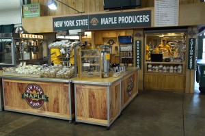 MAPLE STAND 17