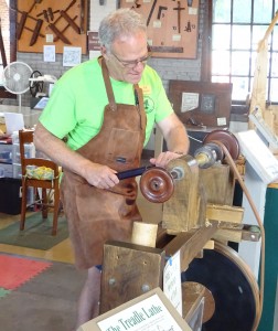 ED WOODWORKER